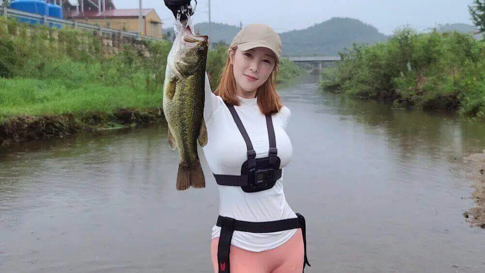 커리지인 낚시 여자 한아선1.jpeg