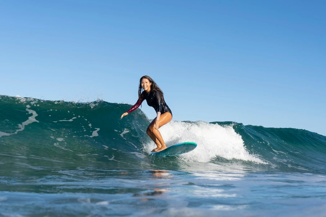 커리지인 김지나 서핑 선수 2.jpeg