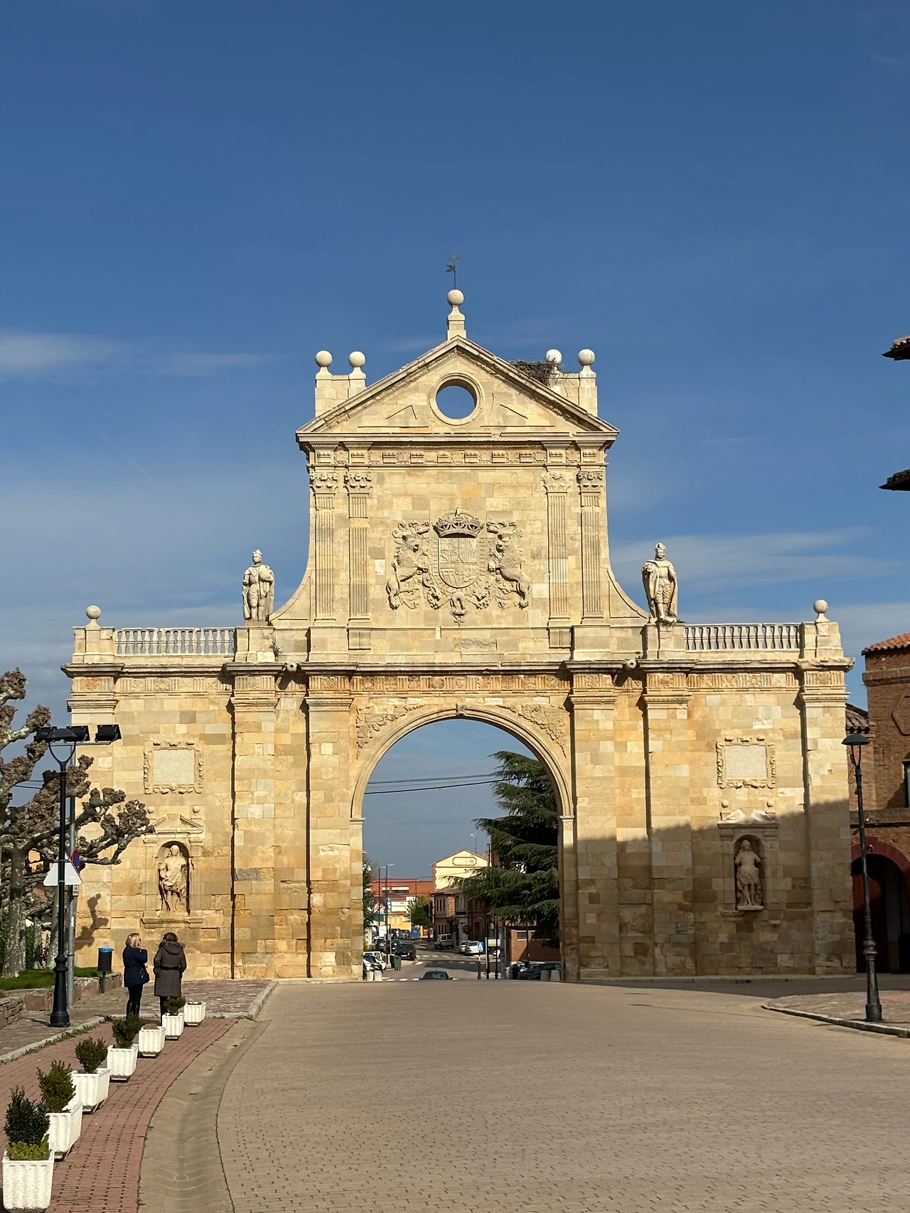 베르시아노스 델 레알 카미노 3.jpeg