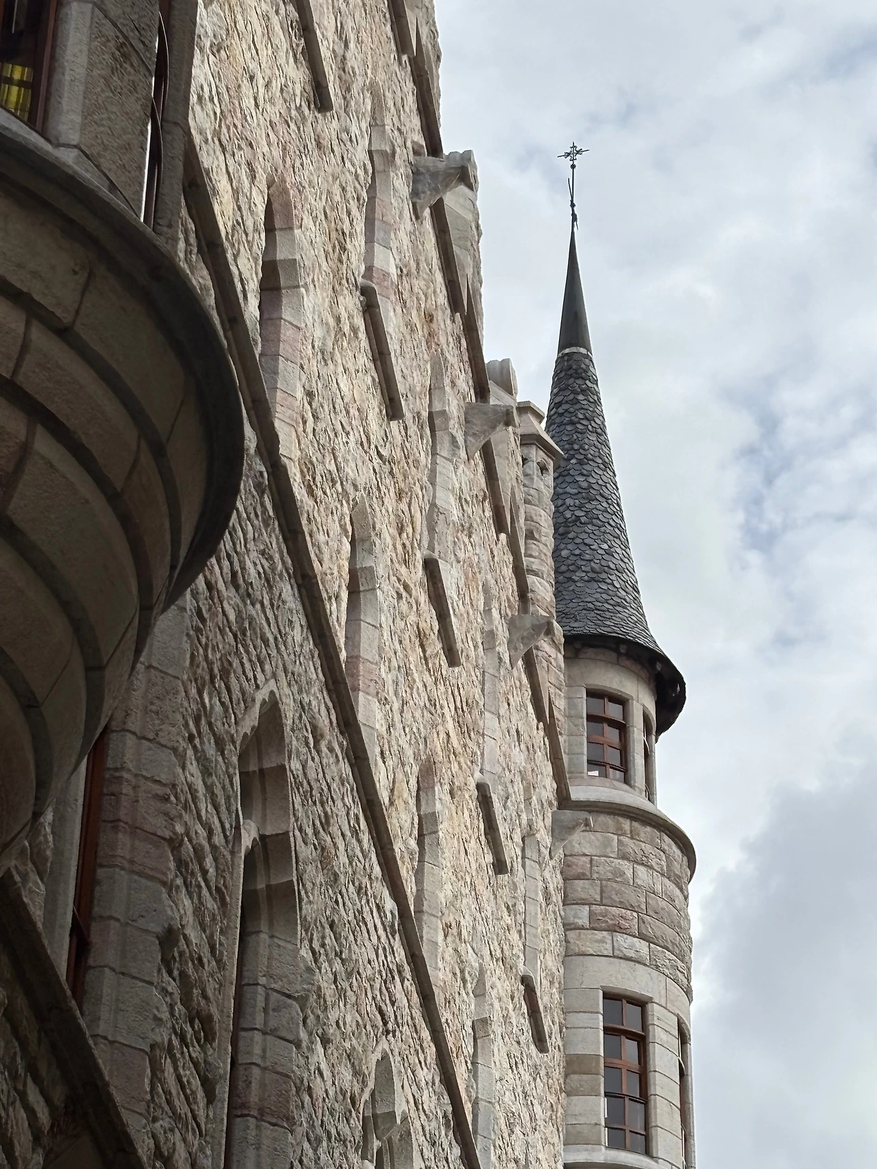 레온 3.jpeg