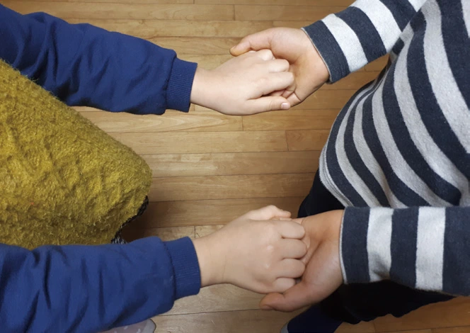 %EB%8F%99%EC%83%9D%EA%B3%BC_%EC%B9%9C%ED%95%B4%EC%A7%80%EB%8A%94_%EA%B0%80%EC%A1%B1%EB%86%80%EC%9D%B4_%EB%B3%B8%EB%AC%B8-ok_%282%29.jpg.png?type=w1200