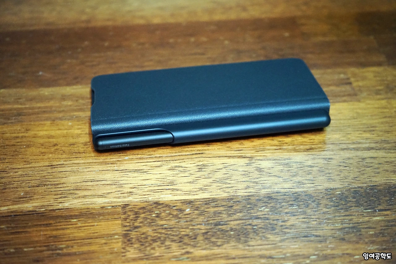 ZFOLD3_CASE_26.JPG