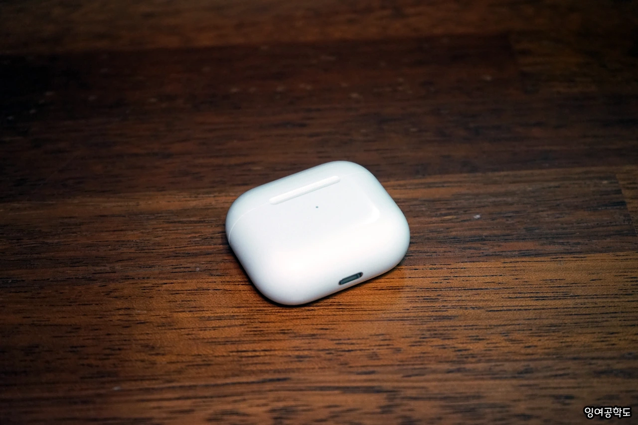 AirpodGen3_08.JPG
