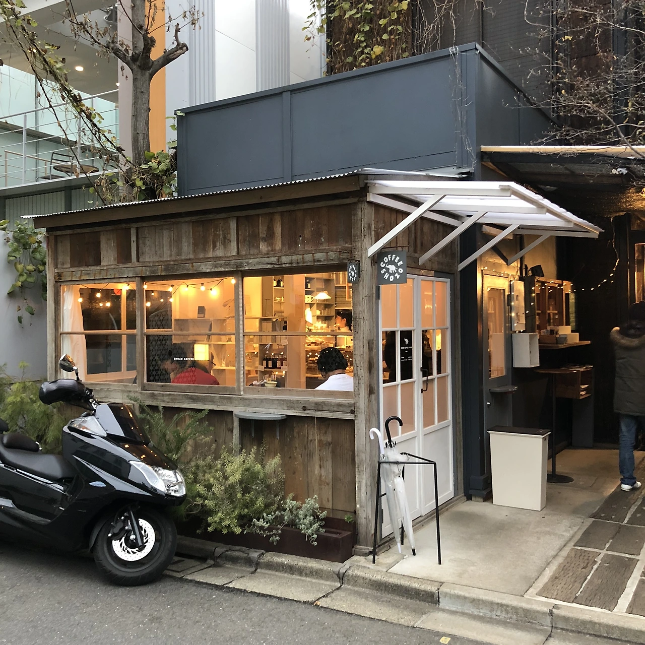 Omotesando_Cafe.jpeg