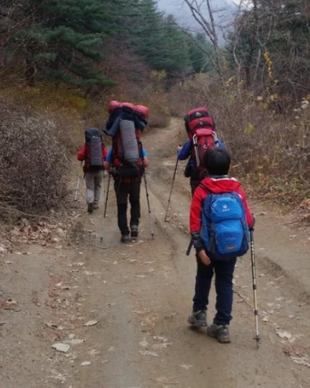 백패킹을 떠나는 가족.PNG