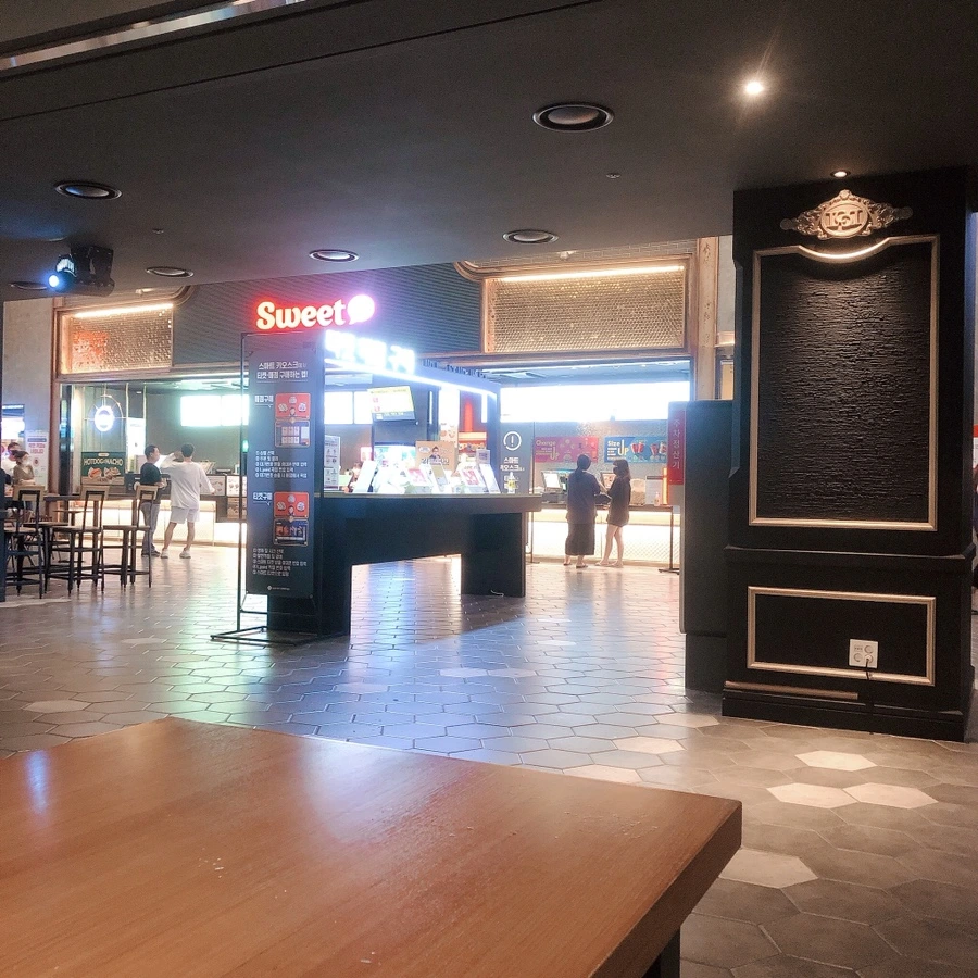 IMG_0949.JPG?type=w966