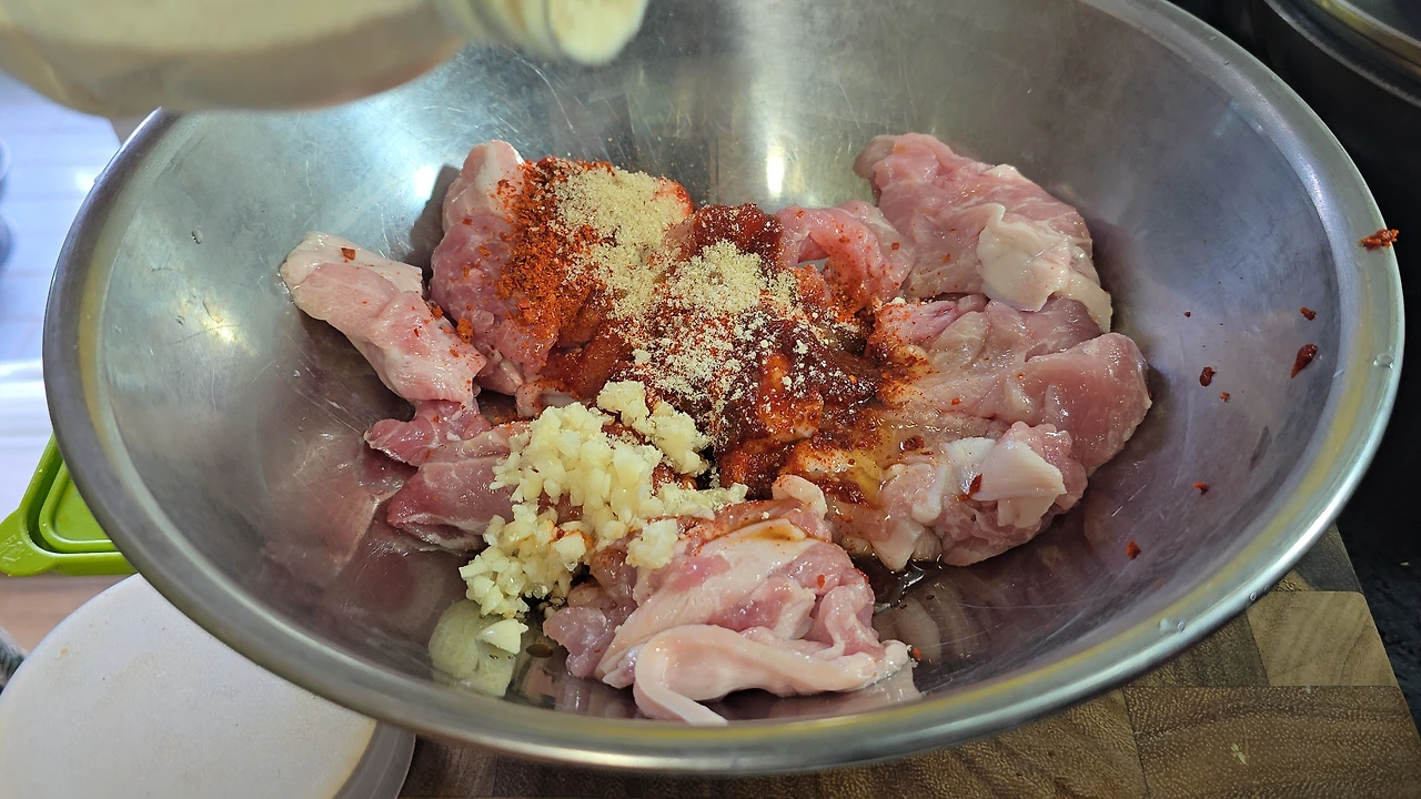 img.jpg?credential=yqXZFxpELC7KVnFOS48ylbz2pIh7yKj8&expires=1759244399&allow_ip=&allow_referer=&signature=VGjFjjHJLz3k84SazVD5iP9wLa8%3D