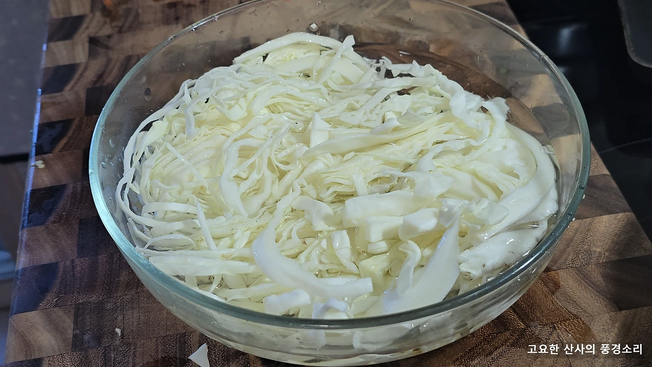 img.png?credential=yqXZFxpELC7KVnFOS48ylbz2pIh7yKj8&expires=1759244399&allow_ip=&allow_referer=&signature=087r1uwWAeBV3fiNtVML3x2Kq8k%3D