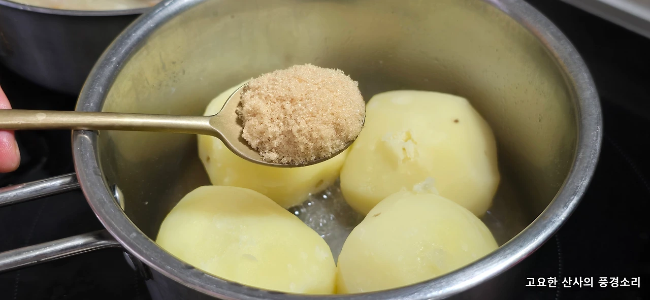 img.png?credential=yqXZFxpELC7KVnFOS48ylbz2pIh7yKj8&expires=1756652399&allow_ip=&allow_referer=&signature=3s4CHm%2Ft2lnmVDdwryQVx9u6sMg%3D