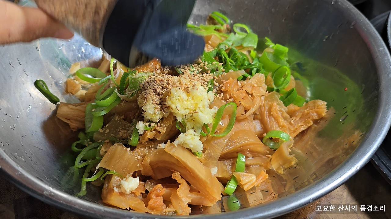 img.png?credential=yqXZFxpELC7KVnFOS48ylbz2pIh7yKj8&expires=1769871599&allow_ip=&allow_referer=&signature=8Iq4klY%2BU4adtzVo3QYp%2F6b0Ew4%3D