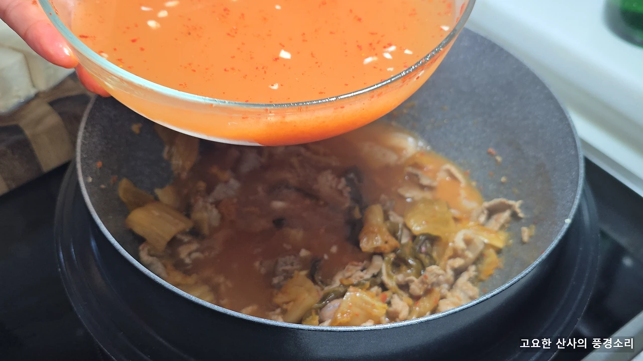 img.png?credential=yqXZFxpELC7KVnFOS48ylbz2pIh7yKj8&expires=1767193199&allow_ip=&allow_referer=&signature=EPM7A40wWgmvLnLEeWiWD9qR3kY%3D