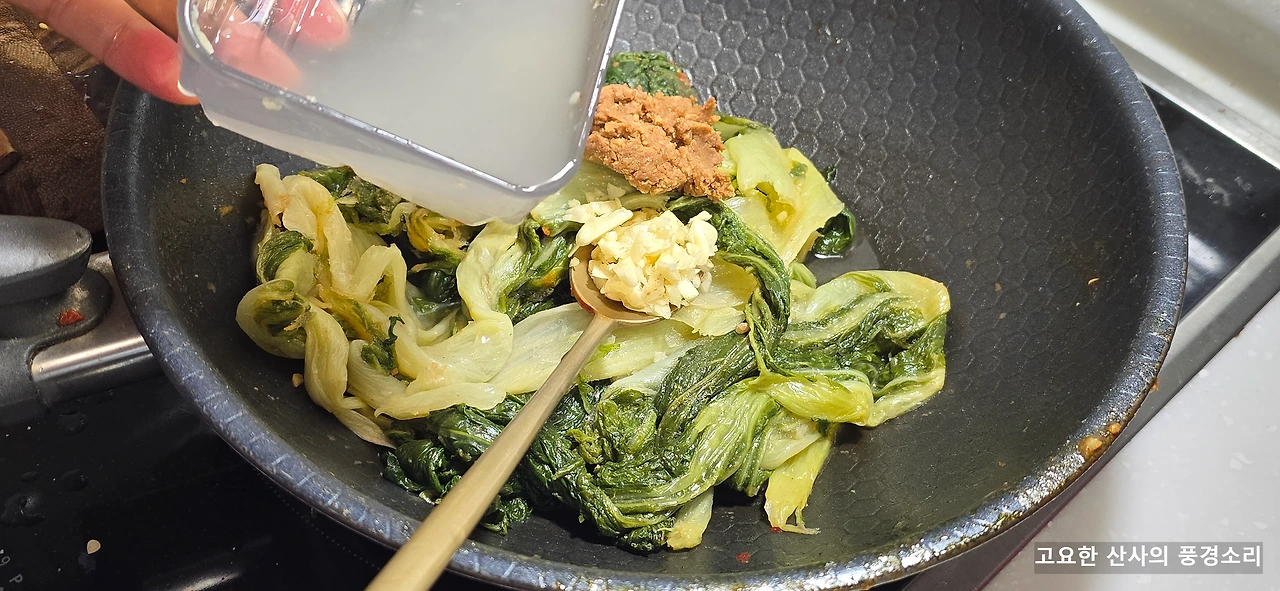 img.png?credential=yqXZFxpELC7KVnFOS48ylbz2pIh7yKj8&expires=1764514799&allow_ip=&allow_referer=&signature=OS2uRV9nHIp9WChrGiEA85C9bb0%3D