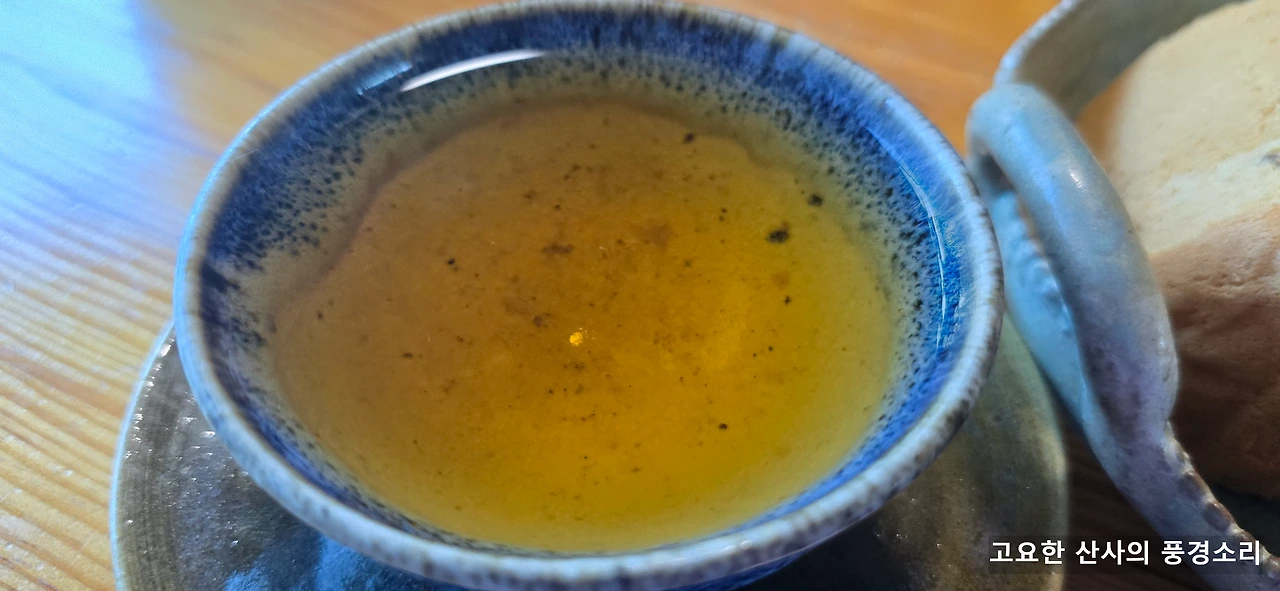 img.png?credential=yqXZFxpELC7KVnFOS48ylbz2pIh7yKj8&expires=1751295599&allow_ip=&allow_referer=&signature=G3vzTr8HSyjwcW1EOPsxbxtdQrk%3D