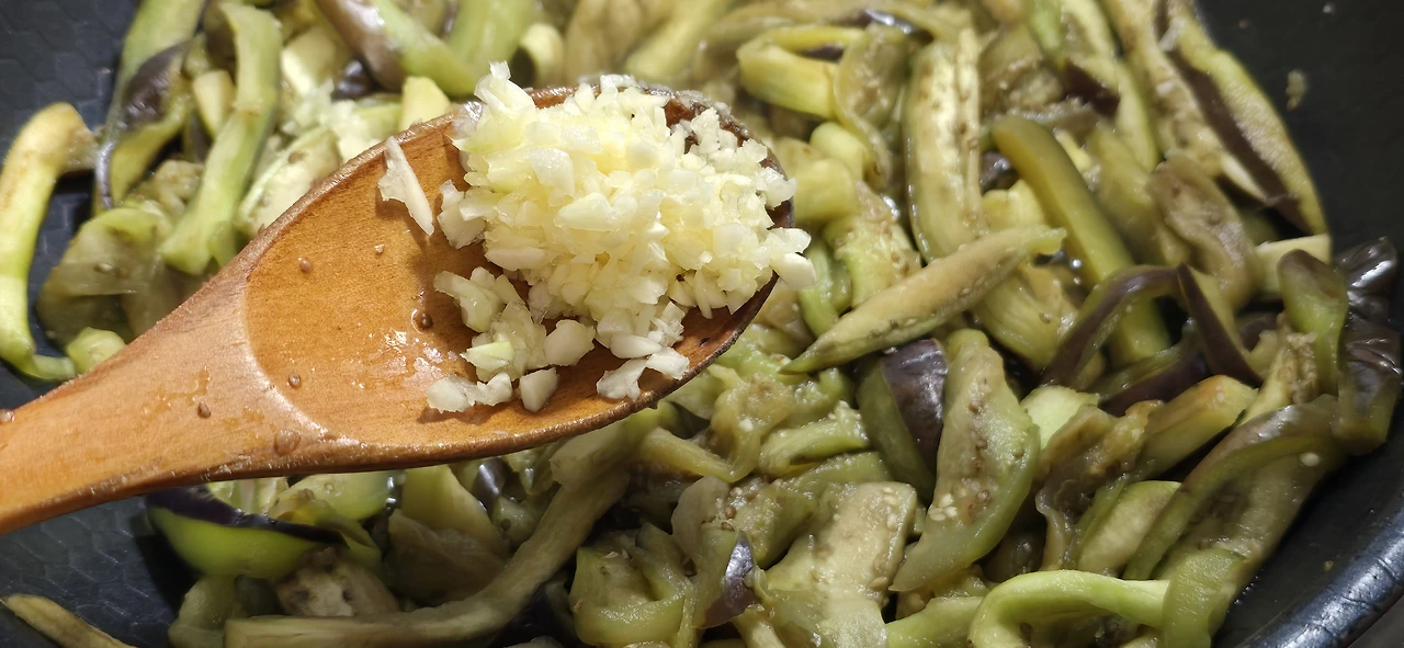 img.jpg?credential=yqXZFxpELC7KVnFOS48ylbz2pIh7yKj8&expires=1759244399&allow_ip=&allow_referer=&signature=vMrbZVVfEhxPk2q4ONjPHX5lmJM%3D