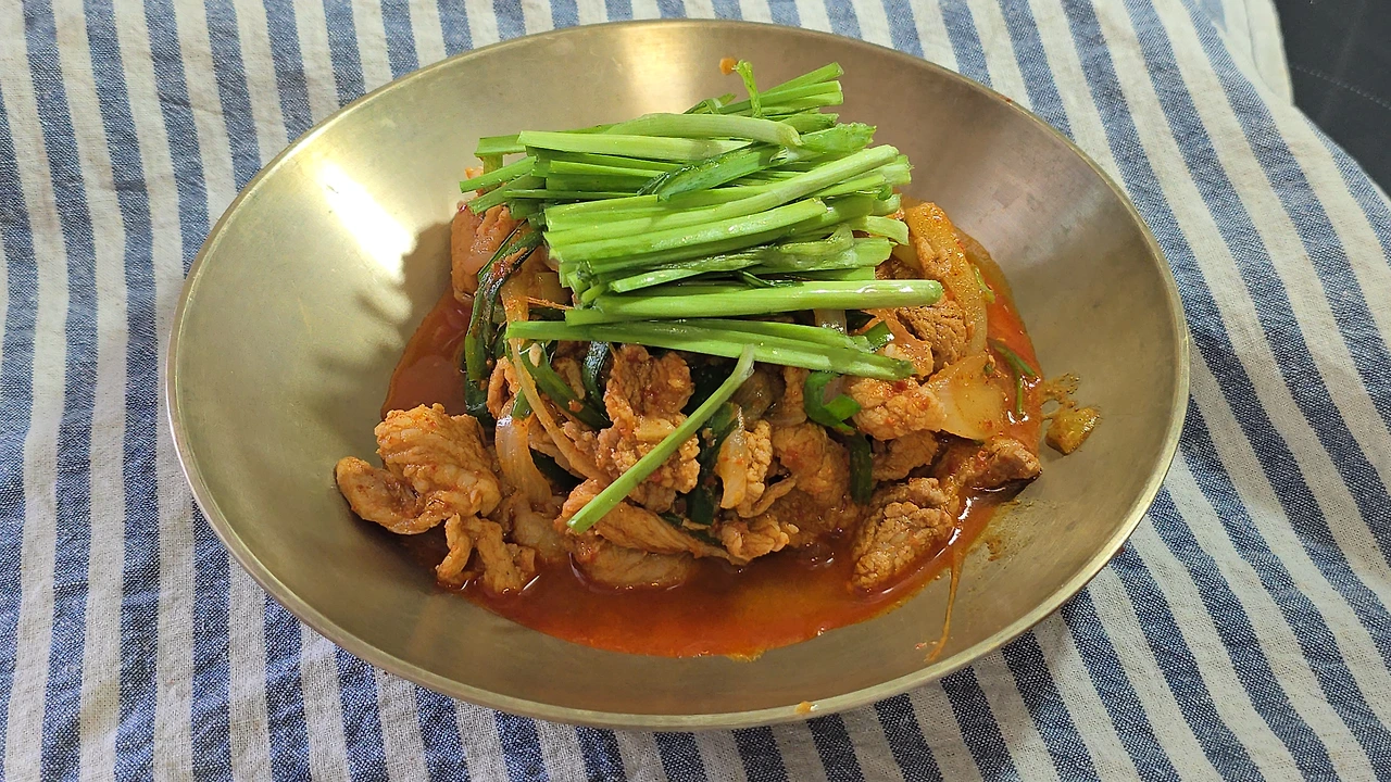 img.jpg?credential=yqXZFxpELC7KVnFOS48ylbz2pIh7yKj8&expires=1759244399&allow_ip=&allow_referer=&signature=EhbEQBsINRzzhEHkz4pCReO32H0%3D