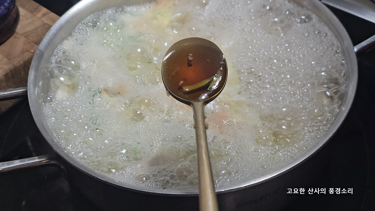 img.png?credential=yqXZFxpELC7KVnFOS48ylbz2pIh7yKj8&expires=1761922799&allow_ip=&allow_referer=&signature=%2FkpbXa00Bkf7Cu9UfAxfYjFXbJE%3D