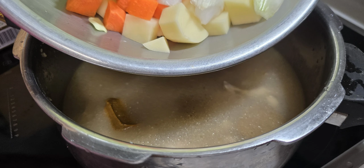 img.jpg?credential=yqXZFxpELC7KVnFOS48ylbz2pIh7yKj8&expires=1753973999&allow_ip=&allow_referer=&signature=ky1gKOJgWKZBT8r%2FD4VclqiVZD8%3D