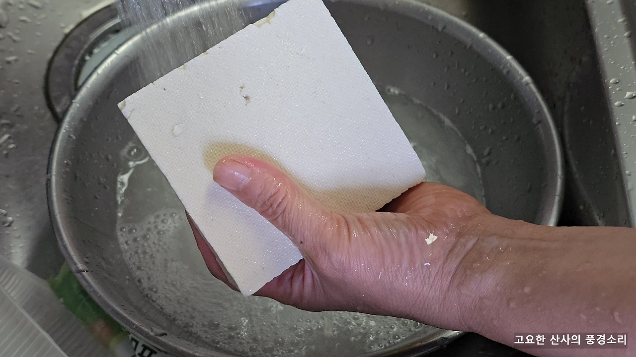 img.png?credential=yqXZFxpELC7KVnFOS48ylbz2pIh7yKj8&expires=1759244399&allow_ip=&allow_referer=&signature=uwX598a11QXf2mlOJXF4IBnkUtQ%3D