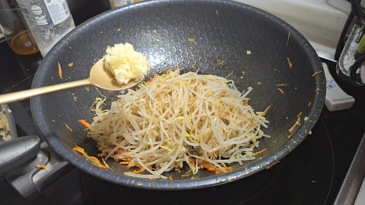 img.jpg?credential=yqXZFxpELC7KVnFOS48ylbz2pIh7yKj8&expires=1761922799&allow_ip=&allow_referer=&signature=teDsbtEy0KVh1QoA9Sx%2B3x3fesA%3D