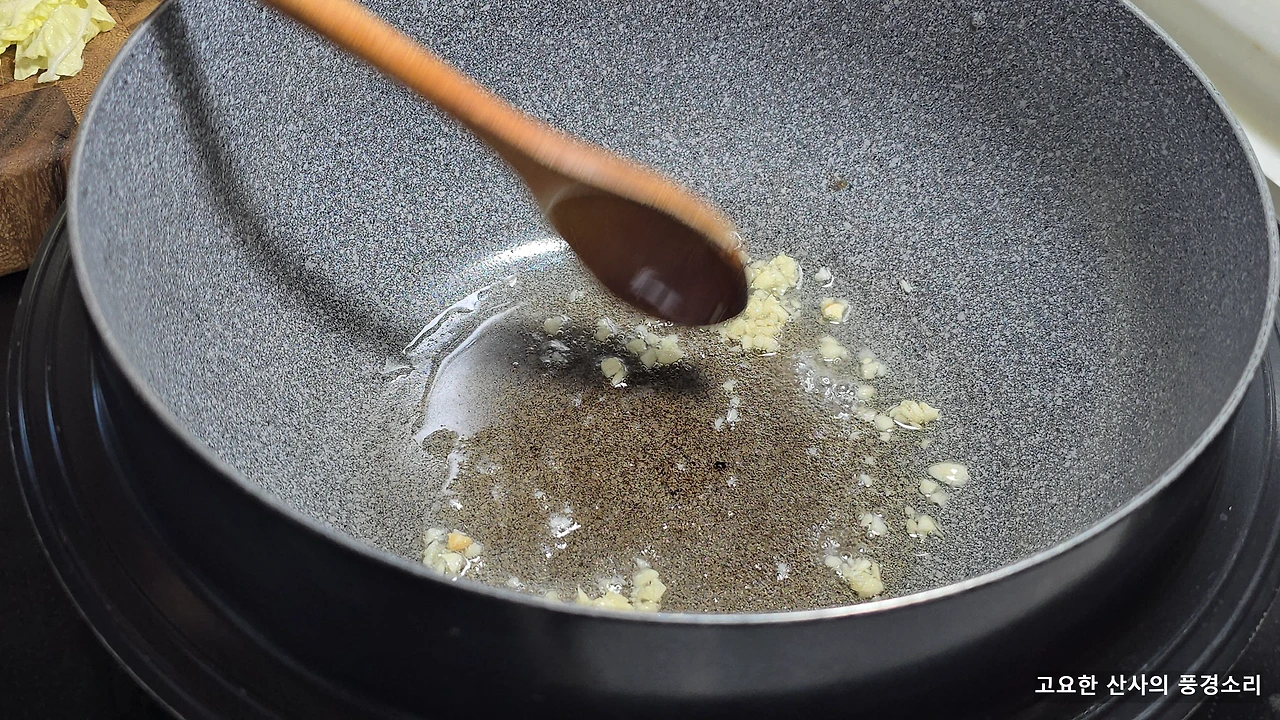 img.png?credential=yqXZFxpELC7KVnFOS48ylbz2pIh7yKj8&expires=1769871599&allow_ip=&allow_referer=&signature=LUOt8BbH2SHew5mteF%2FKmXbvk2o%3D