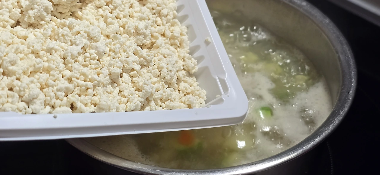 img.jpg?credential=yqXZFxpELC7KVnFOS48ylbz2pIh7yKj8&expires=1753973999&allow_ip=&allow_referer=&signature=%2FraHKXO7YClT6T1IAfqldGAlFQA%3D