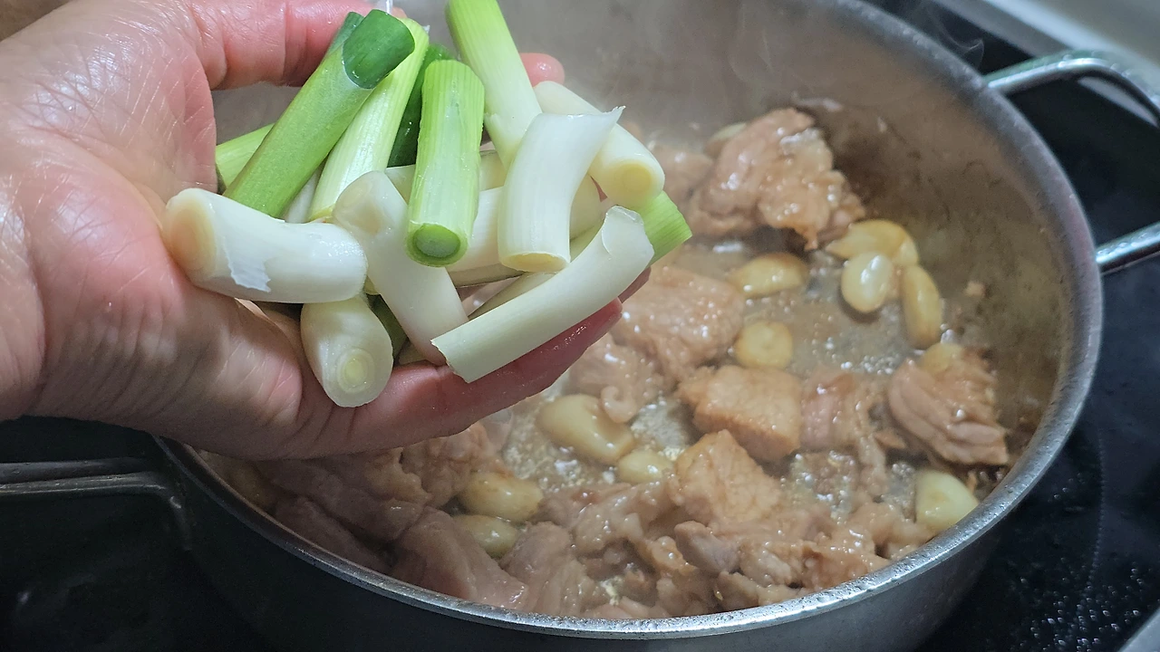 img.jpg?credential=yqXZFxpELC7KVnFOS48ylbz2pIh7yKj8&expires=1769871599&allow_ip=&allow_referer=&signature=%2FHKJ73tmyAODHIAwuKapR47suFE%3D