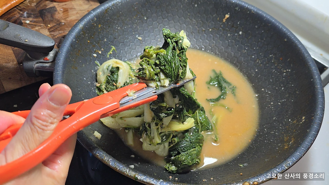 img.png?credential=yqXZFxpELC7KVnFOS48ylbz2pIh7yKj8&expires=1764514799&allow_ip=&allow_referer=&signature=1i5d444OuRy8B37oR8%2FNyiCq1IU%3D