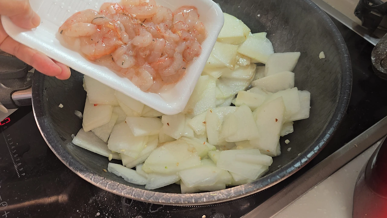 img.jpg?credential=yqXZFxpELC7KVnFOS48ylbz2pIh7yKj8&expires=1759244399&allow_ip=&allow_referer=&signature=DOpQVQ%2BjJtLyEvnzKdBbzTRJ4rA%3D