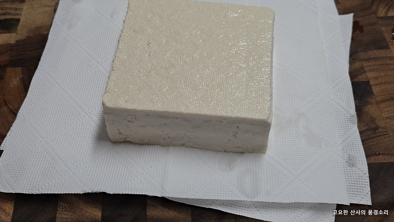 img.png?credential=yqXZFxpELC7KVnFOS48ylbz2pIh7yKj8&expires=1756652399&allow_ip=&allow_referer=&signature=AO3KQt1Fl6x8QxTqgMbCnq1xbfE%3D