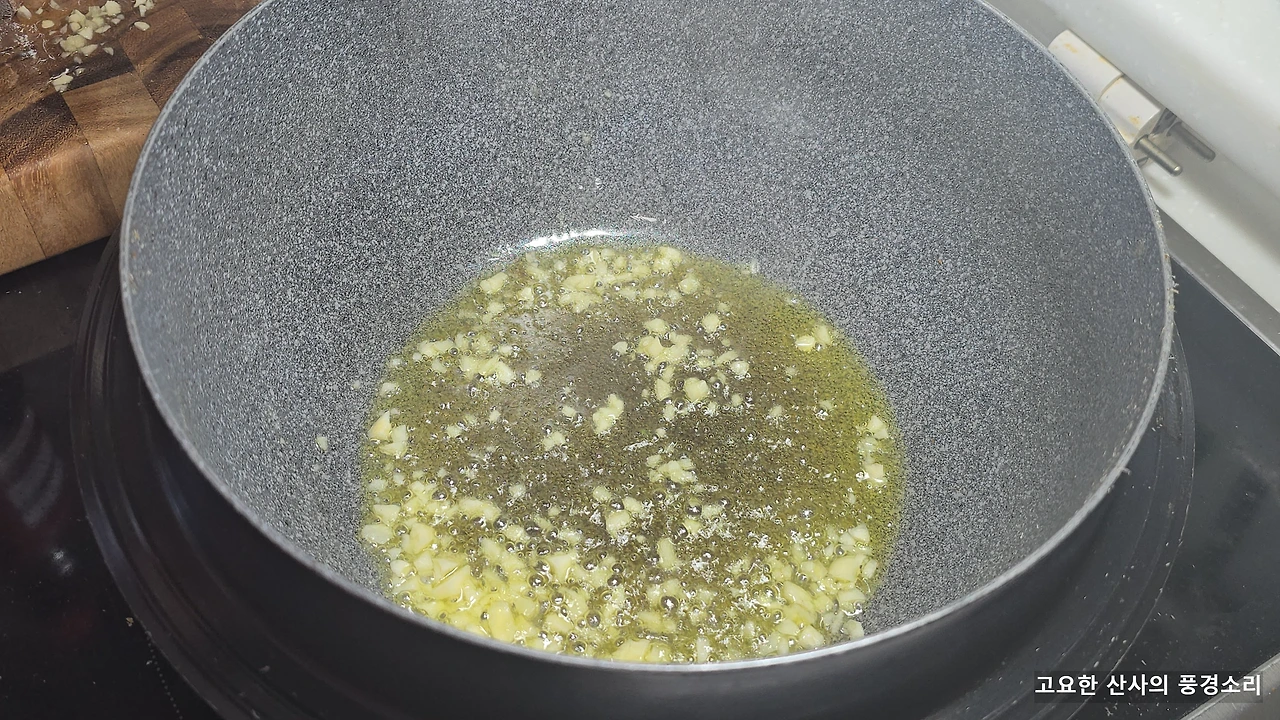 img.png?credential=yqXZFxpELC7KVnFOS48ylbz2pIh7yKj8&expires=1767193199&allow_ip=&allow_referer=&signature=6CpyloqySRw2y%2BH1d5i3YvO5ynw%3D