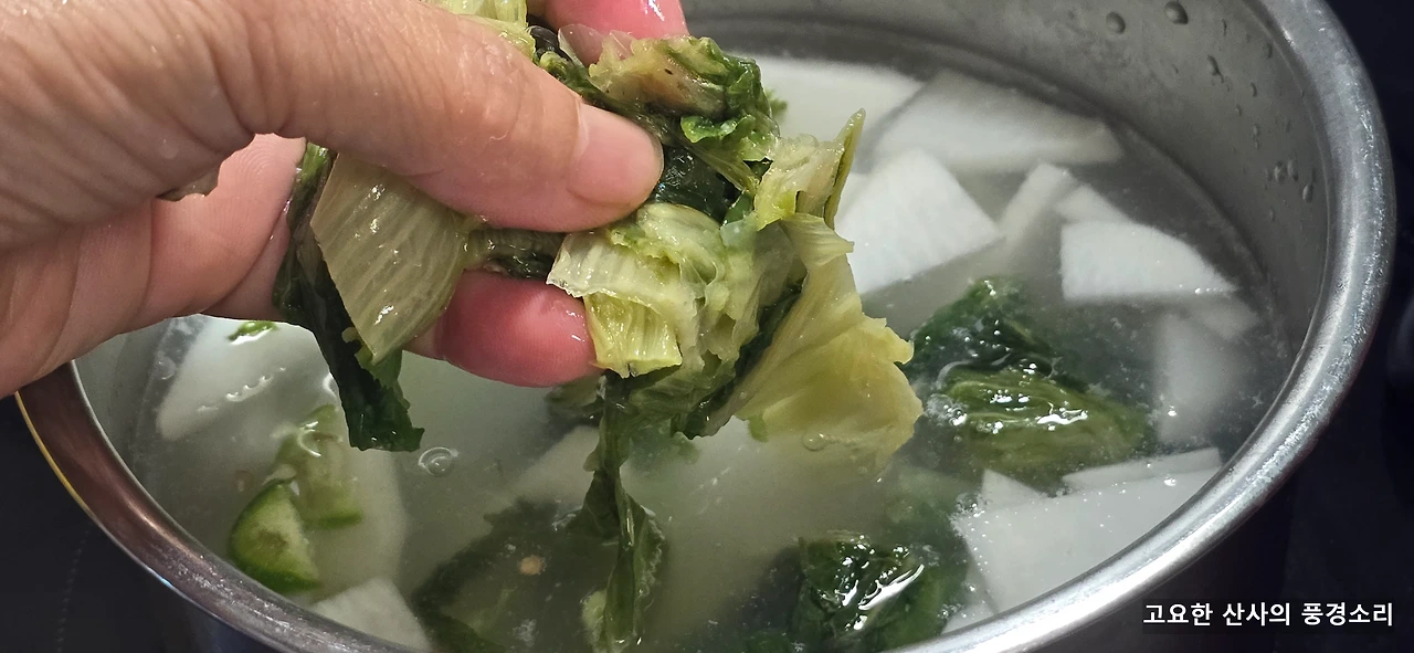 img.png?credential=yqXZFxpELC7KVnFOS48ylbz2pIh7yKj8&expires=1759244399&allow_ip=&allow_referer=&signature=11CXS9qF0gt5lmovEjItY1TykS8%3D