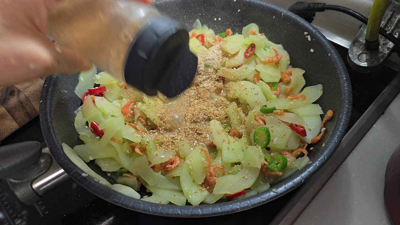 img.jpg?credential=yqXZFxpELC7KVnFOS48ylbz2pIh7yKj8&expires=1759244399&allow_ip=&allow_referer=&signature=XKKXe3MyIkDnA5IcRi8UpDa0QSE%3D