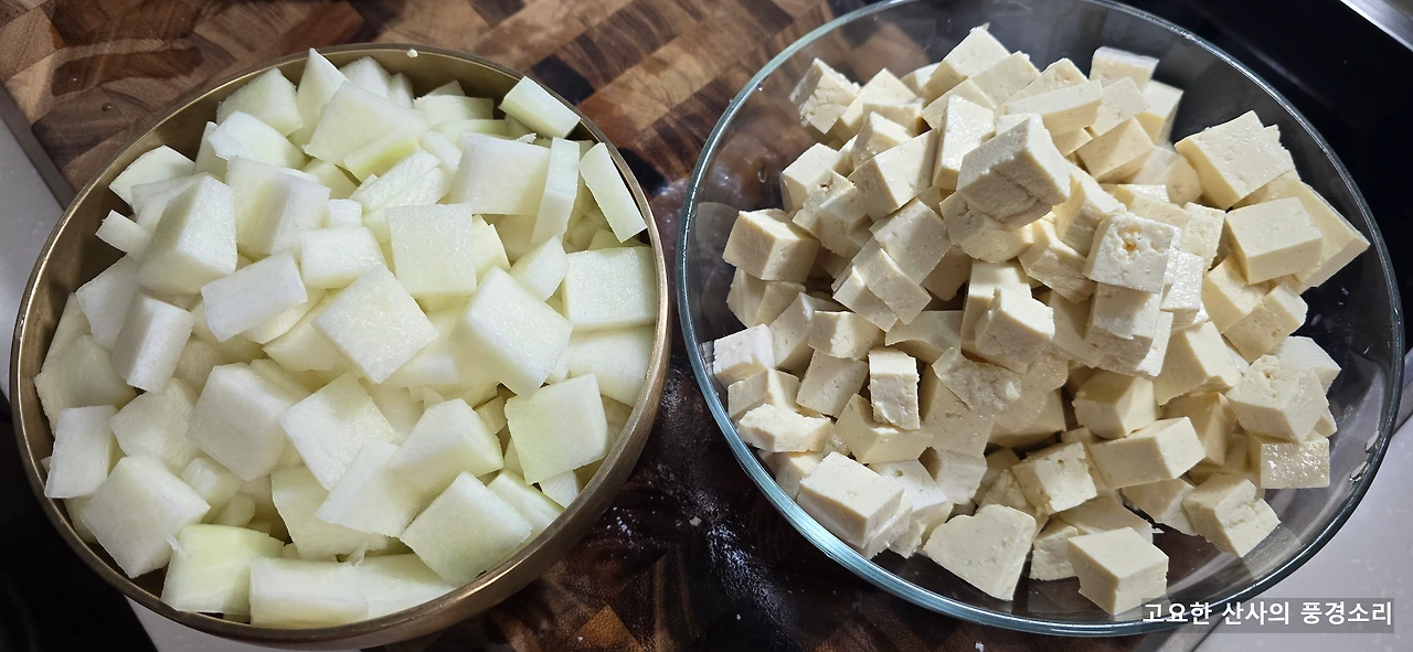 img.png?credential=yqXZFxpELC7KVnFOS48ylbz2pIh7yKj8&expires=1761922799&allow_ip=&allow_referer=&signature=jJW2av42kJIXvi56aC3pPflG78Y%3D