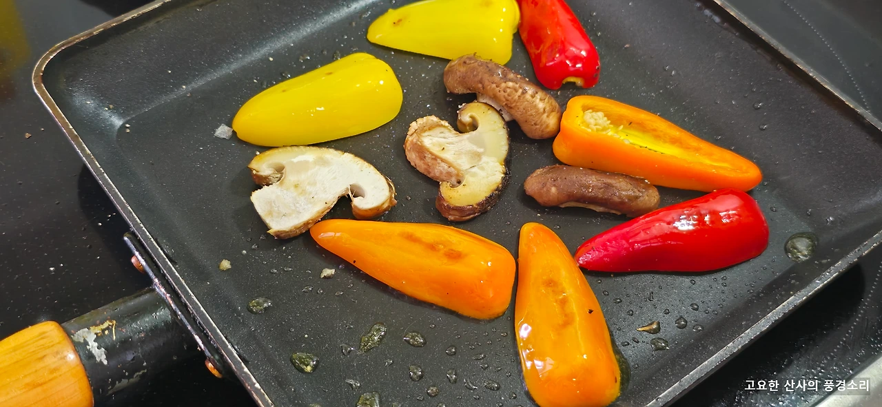 img.png?credential=yqXZFxpELC7KVnFOS48ylbz2pIh7yKj8&expires=1756652399&allow_ip=&allow_referer=&signature=Zco1RhqfdLe5lTR3BjSZBunyv5E%3D