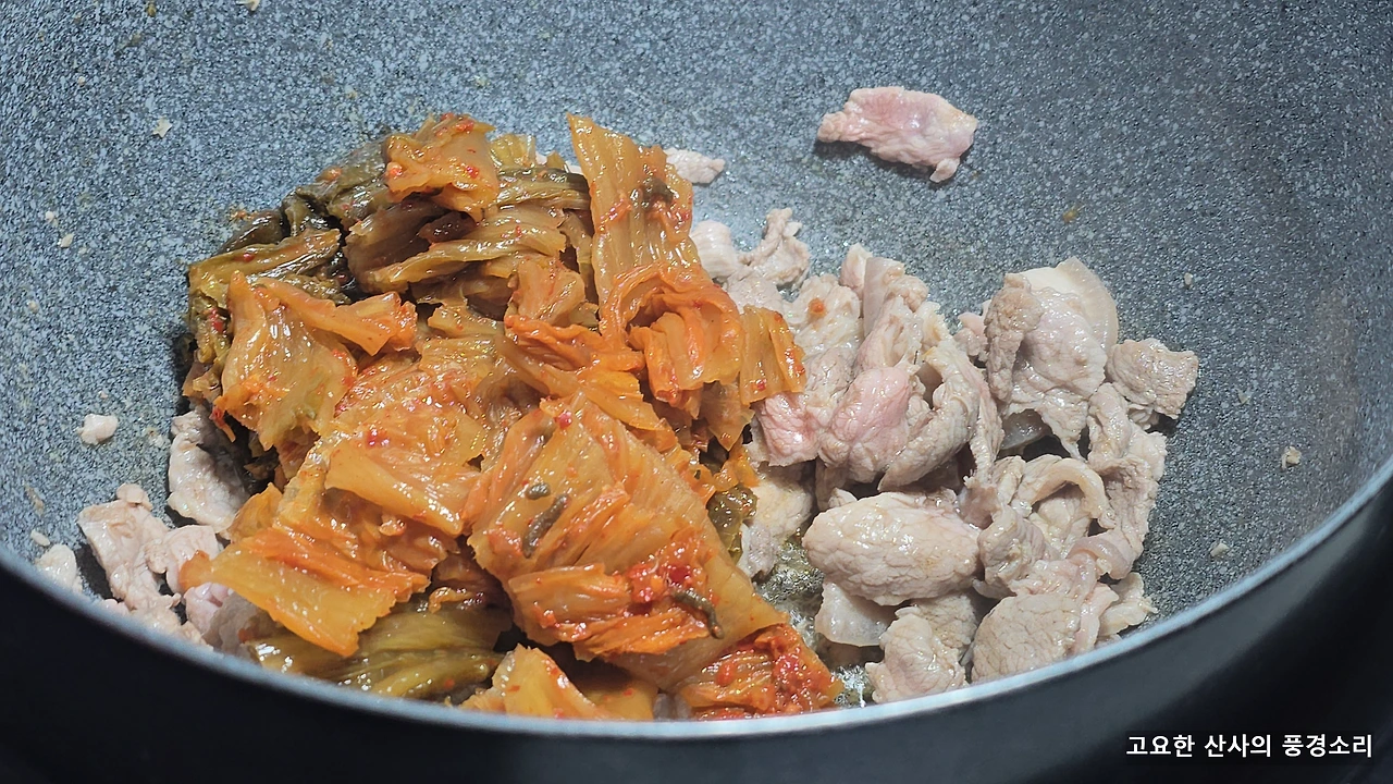 img.png?credential=yqXZFxpELC7KVnFOS48ylbz2pIh7yKj8&expires=1767193199&allow_ip=&allow_referer=&signature=EJyf6kbthShQQZUI9k6Wy43MbwI%3D