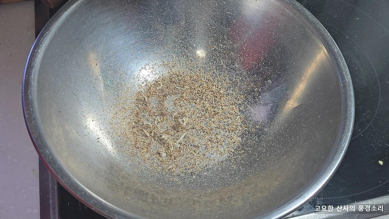 img.png?credential=yqXZFxpELC7KVnFOS48ylbz2pIh7yKj8&expires=1767193199&allow_ip=&allow_referer=&signature=wn6dM8anzFKm549kkP2krJ7uMzo%3D