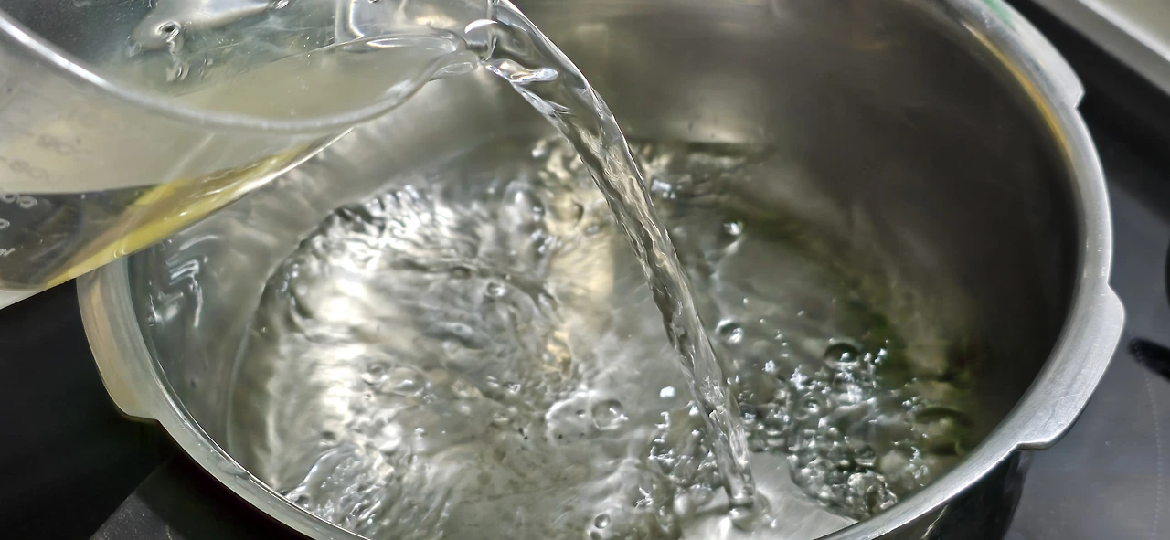 img.jpg?credential=yqXZFxpELC7KVnFOS48ylbz2pIh7yKj8&expires=1764514799&allow_ip=&allow_referer=&signature=4UL8%2Bp95Dt9fz8HAYl7e%2FrgBfzc%3D