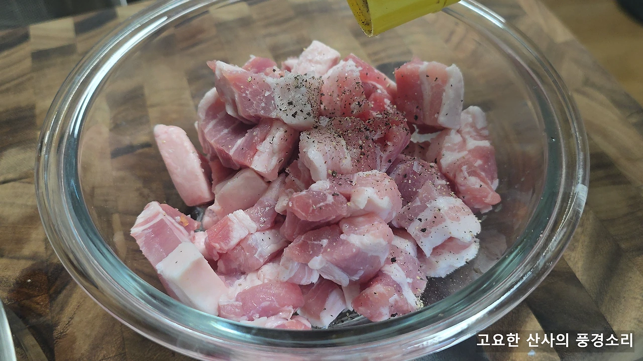 img.png?credential=yqXZFxpELC7KVnFOS48ylbz2pIh7yKj8&expires=1756652399&allow_ip=&allow_referer=&signature=IuHxXI%2FrCHwArHRaC1v3ZMkVRC4%3D