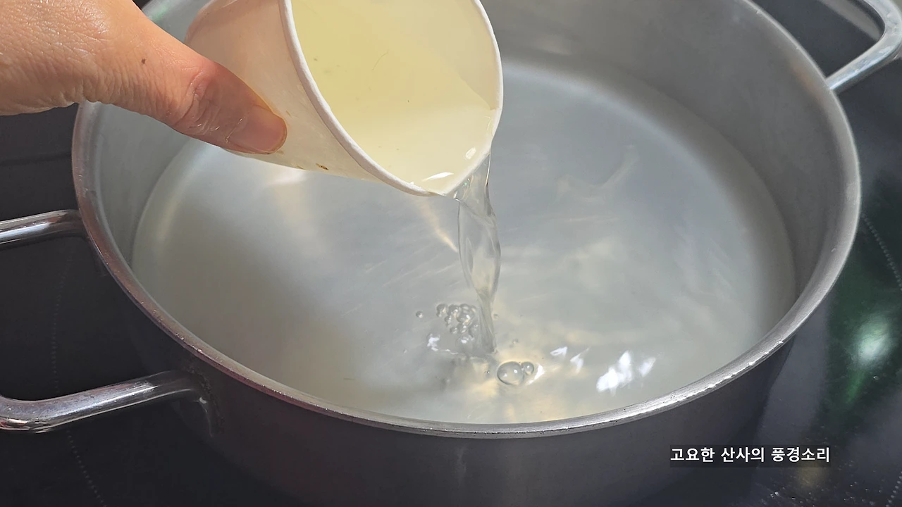 img.png?credential=yqXZFxpELC7KVnFOS48ylbz2pIh7yKj8&expires=1767193199&allow_ip=&allow_referer=&signature=lQo2GaGuWMIRzdaaOC8CjHjF81o%3D