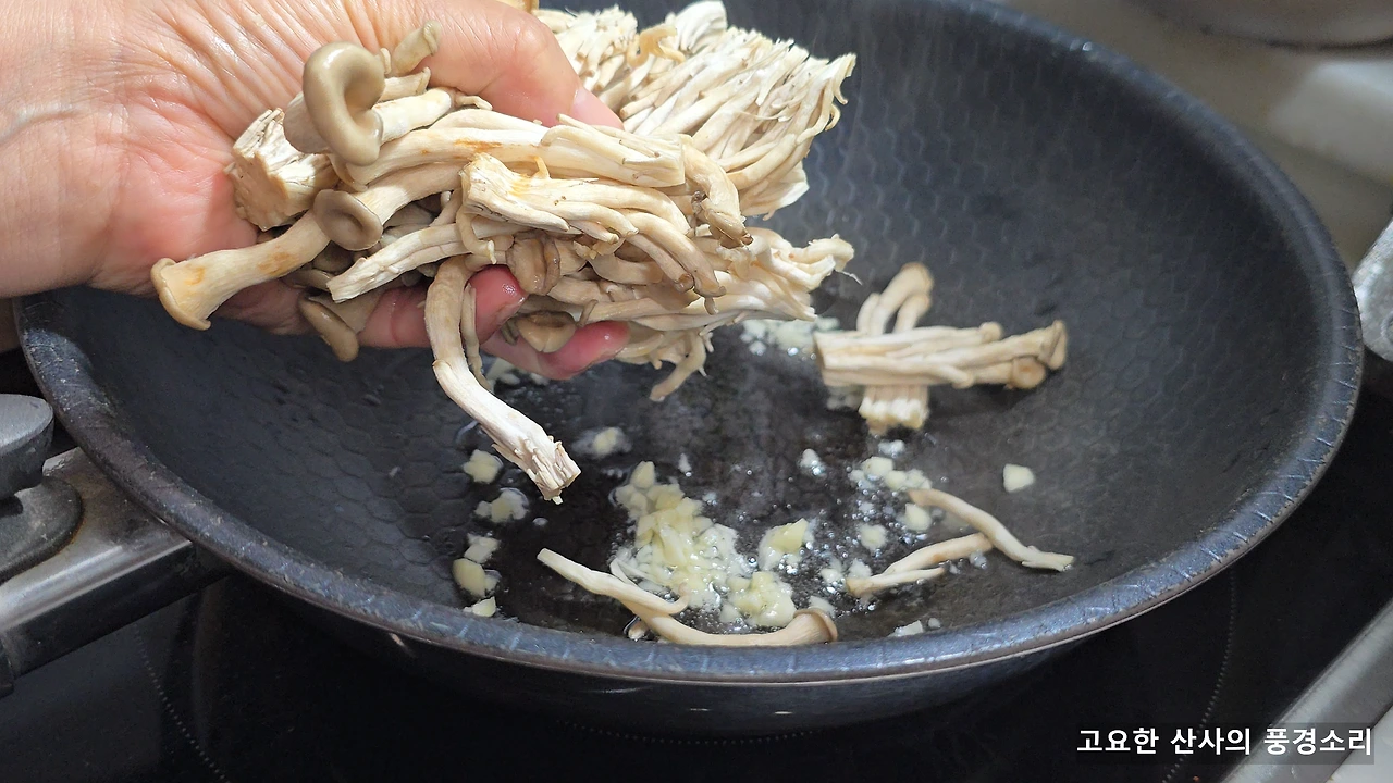 img.png?credential=yqXZFxpELC7KVnFOS48ylbz2pIh7yKj8&expires=1751295599&allow_ip=&allow_referer=&signature=kJ2YFYpbTRg1V4a5hzEmMwaeTtE%3D