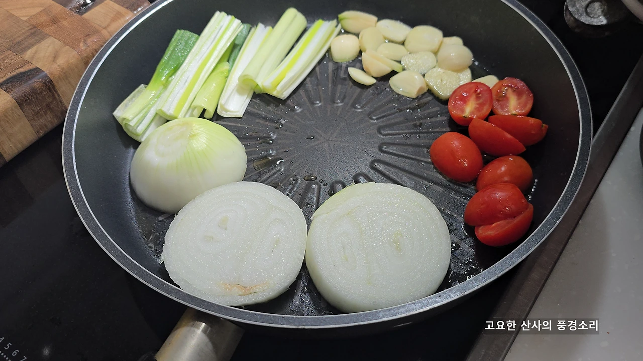 img.png?credential=yqXZFxpELC7KVnFOS48ylbz2pIh7yKj8&expires=1767193199&allow_ip=&allow_referer=&signature=wFiB3VD9d%2BhbeJvd%2BrGJyS7P%2Bm0%3D