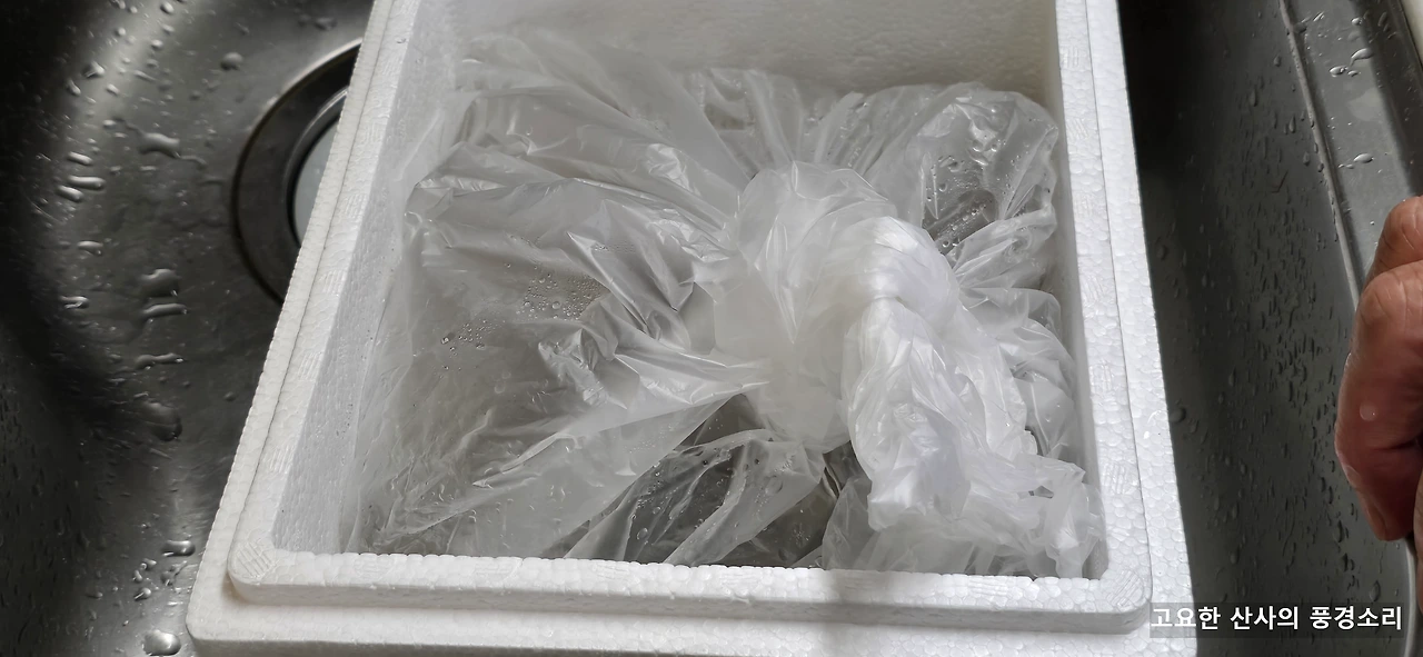 img.png?credential=yqXZFxpELC7KVnFOS48ylbz2pIh7yKj8&expires=1759244399&allow_ip=&allow_referer=&signature=nGnNTz1Yksn6Yj8I4T%2BzoXF%2BKKw%3D