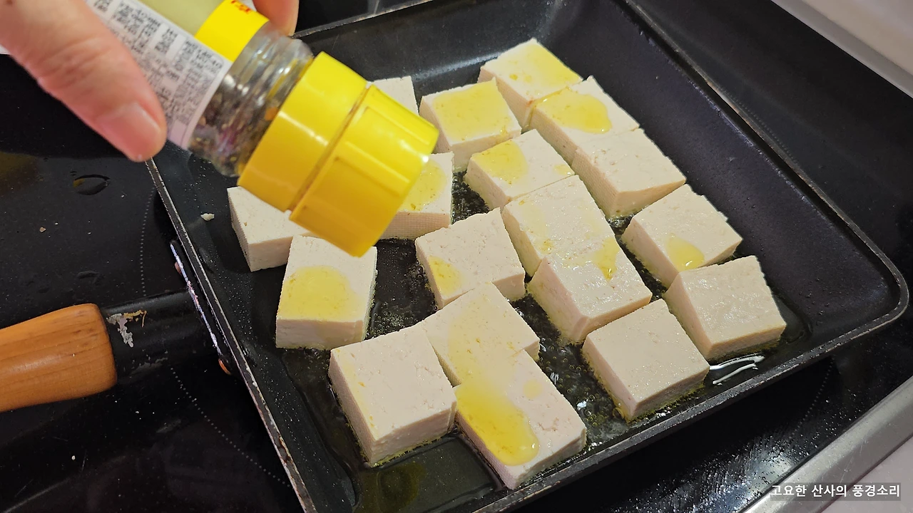 img.png?credential=yqXZFxpELC7KVnFOS48ylbz2pIh7yKj8&expires=1756652399&allow_ip=&allow_referer=&signature=w4o1pCIO1fSZz57j%2FfS5k0t%2Bdo4%3D