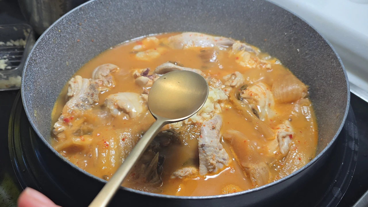 img.jpg?credential=yqXZFxpELC7KVnFOS48ylbz2pIh7yKj8&expires=1769871599&allow_ip=&allow_referer=&signature=1L4ke7pWWwSSeUMhgay%2FV6h%2BOwU%3D