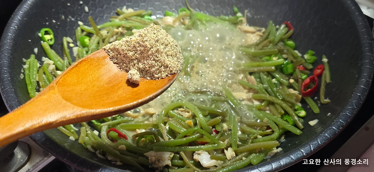 img.png?credential=yqXZFxpELC7KVnFOS48ylbz2pIh7yKj8&expires=1756652399&allow_ip=&allow_referer=&signature=AGaQN%2FDkD7NKhsLbBOxW13y%2Ft2s%3D