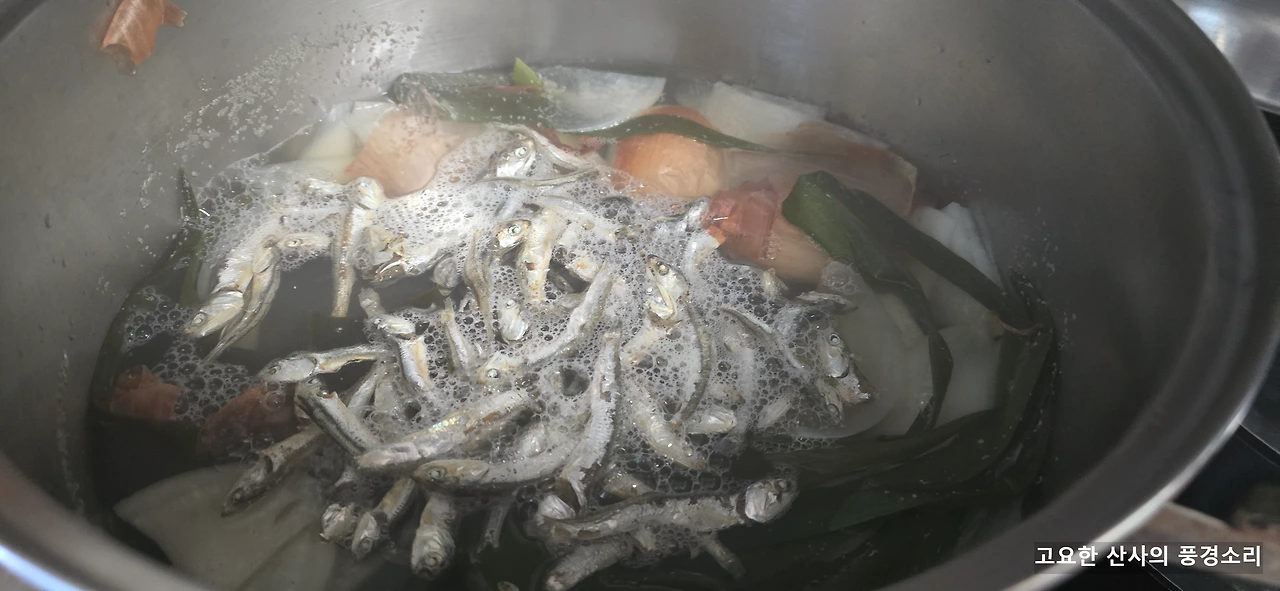 img.png?credential=yqXZFxpELC7KVnFOS48ylbz2pIh7yKj8&expires=1761922799&allow_ip=&allow_referer=&signature=kG%2Fm5OjU3lLsQqiMMzrpuqc3oTk%3D