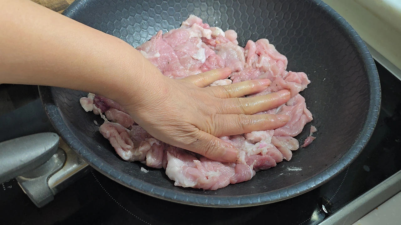 img.jpg?credential=yqXZFxpELC7KVnFOS48ylbz2pIh7yKj8&expires=1759244399&allow_ip=&allow_referer=&signature=Qy2qImZEnuUH8VBg63AgIaOJkaw%3D