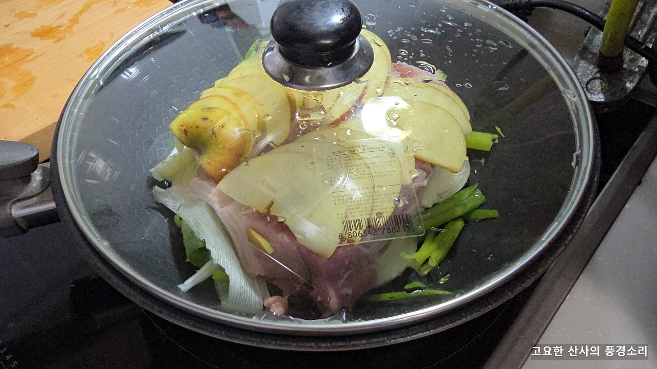 img.png?credential=yqXZFxpELC7KVnFOS48ylbz2pIh7yKj8&expires=1759244399&allow_ip=&allow_referer=&signature=WwUQntaoQjvu0bv2VjThn6TvtGY%3D