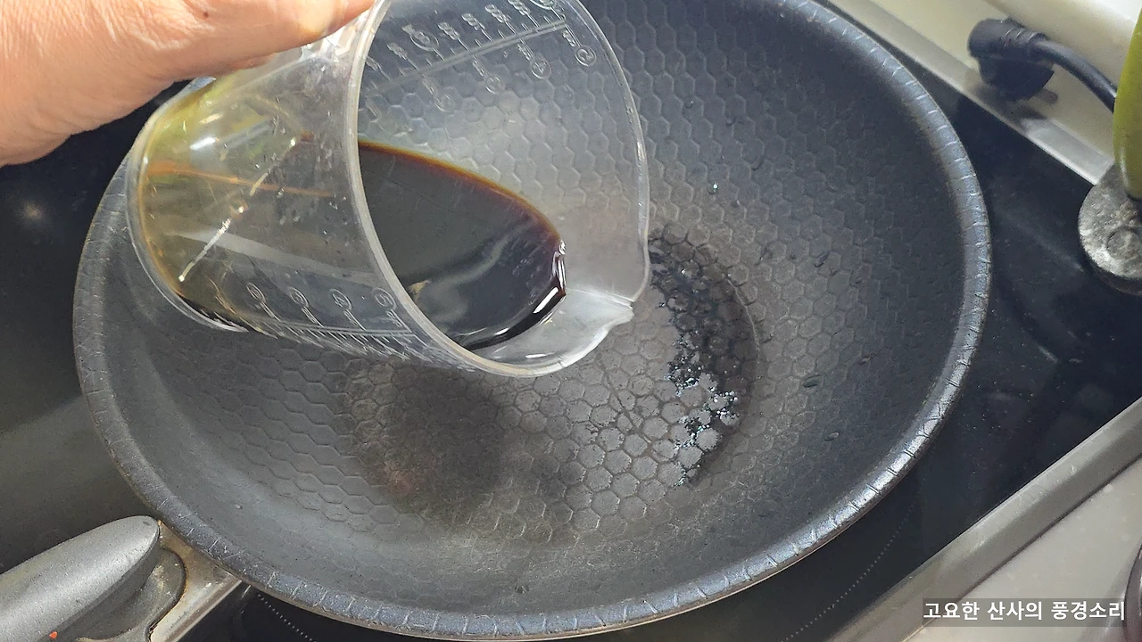 img.png?credential=yqXZFxpELC7KVnFOS48ylbz2pIh7yKj8&expires=1761922799&allow_ip=&allow_referer=&signature=G%2FQ7%2BCM30UPidhEoz1p%2Feoxe%2BMo%3D