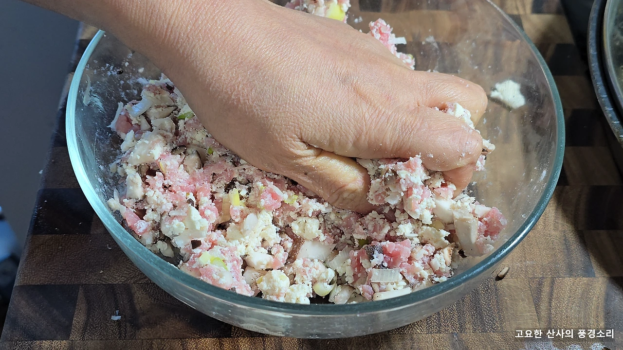 img.png?credential=yqXZFxpELC7KVnFOS48ylbz2pIh7yKj8&expires=1769871599&allow_ip=&allow_referer=&signature=skyWQm4fief2x7rgOSBcDUia7j0%3D